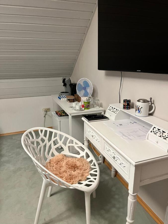 Zimmer Zum Wohlfuehlen Eching  Esterno foto