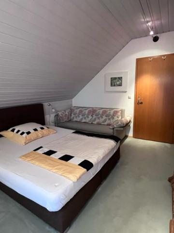 Zimmer Zum Wohlfuehlen Eching  Esterno foto